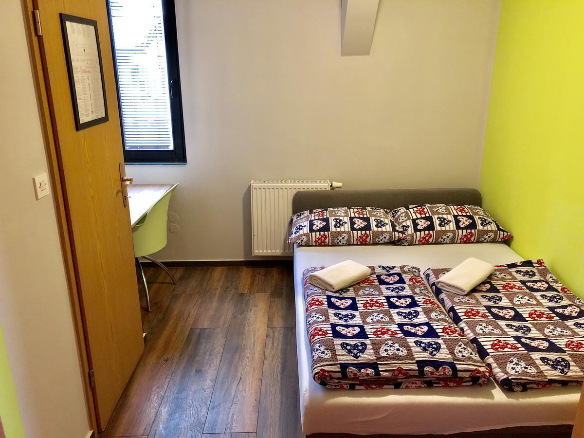 Aladin Hostel Ljubljana Exterior photo